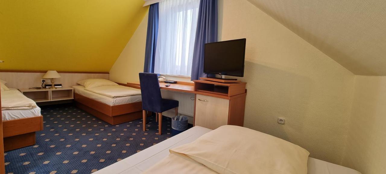 Hotel Heldt Brémai repülőtér Kültér fotó