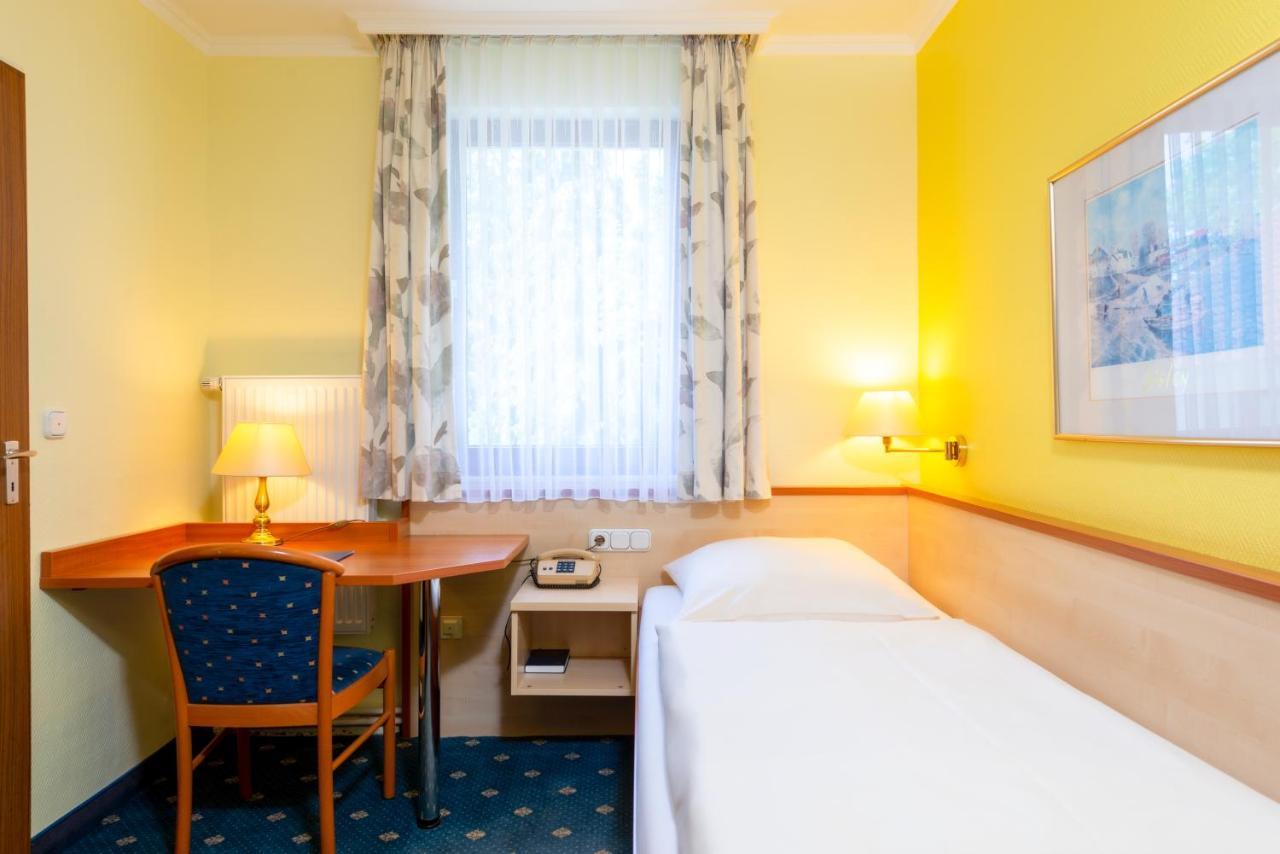 Hotel Heldt Brémai repülőtér Kültér fotó