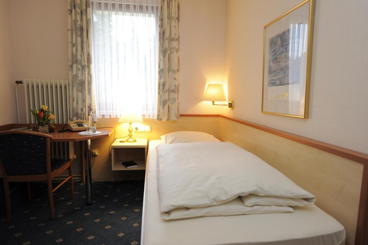 Hotel Heldt Brémai repülőtér Kültér fotó