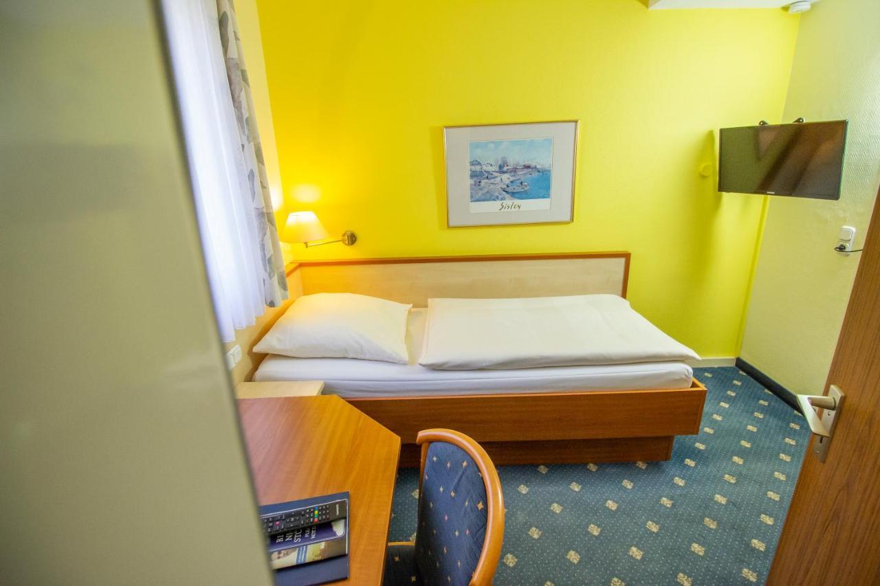 Hotel Heldt Brémai repülőtér Kültér fotó