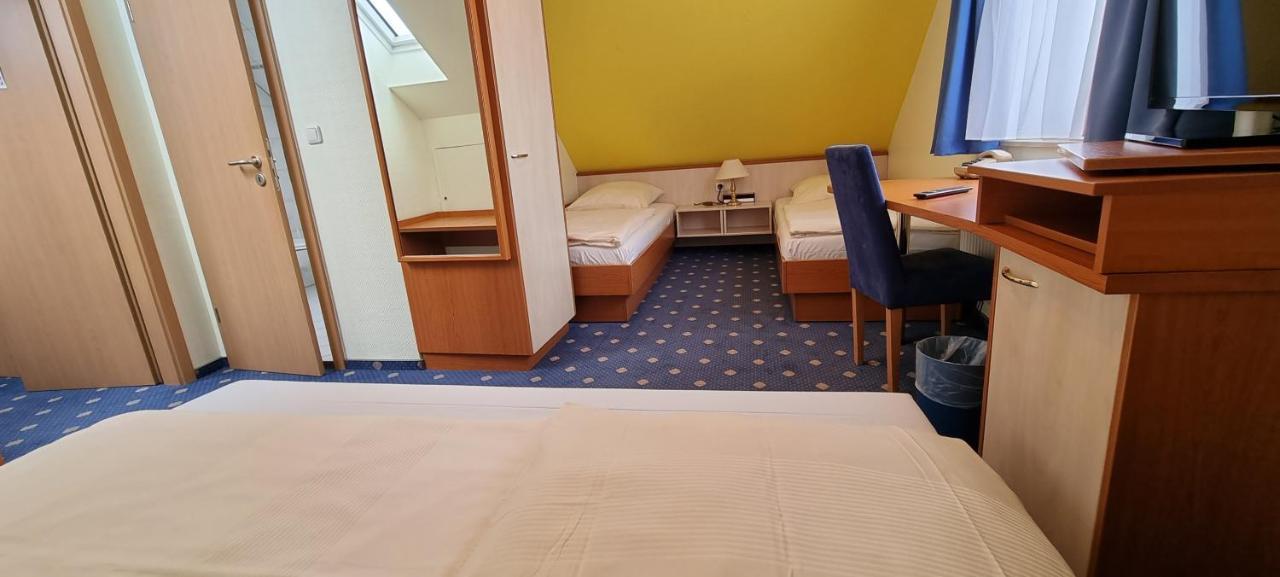 Hotel Heldt Brémai repülőtér Kültér fotó