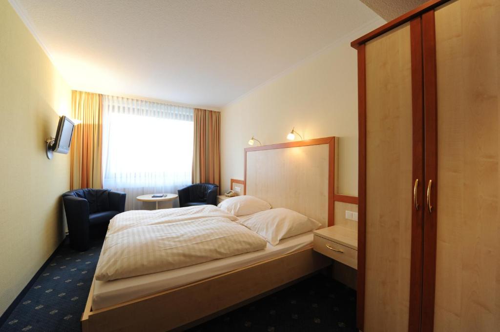 Hotel Heldt Brémai repülőtér Kültér fotó
