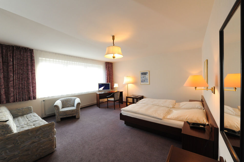 Hotel Heldt Brémai repülőtér Kültér fotó